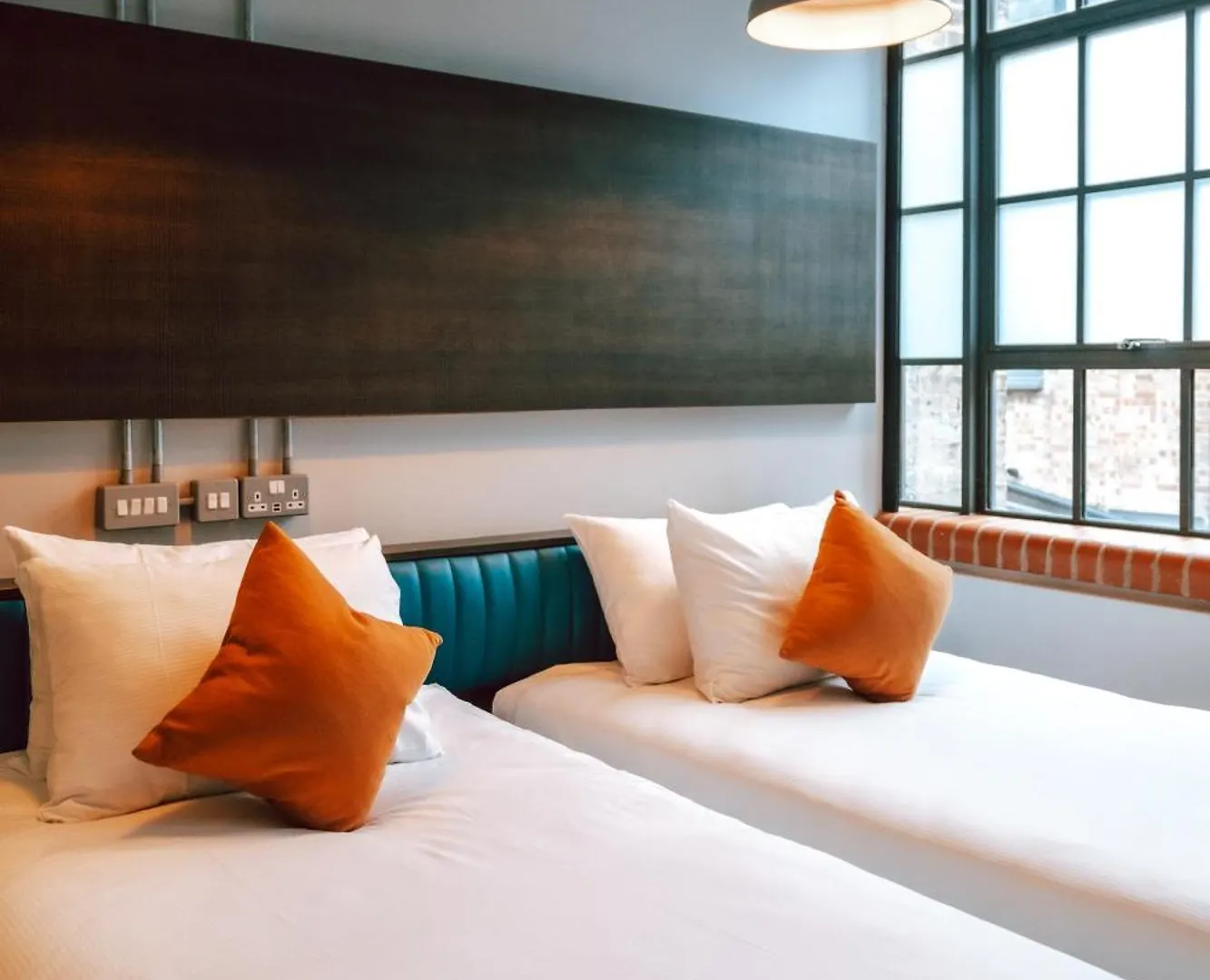 New Road Hotel Лондон